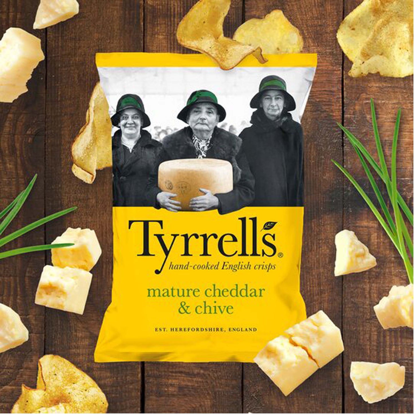 Tyrrells Crisps Mature Cheddar & Chive 150G